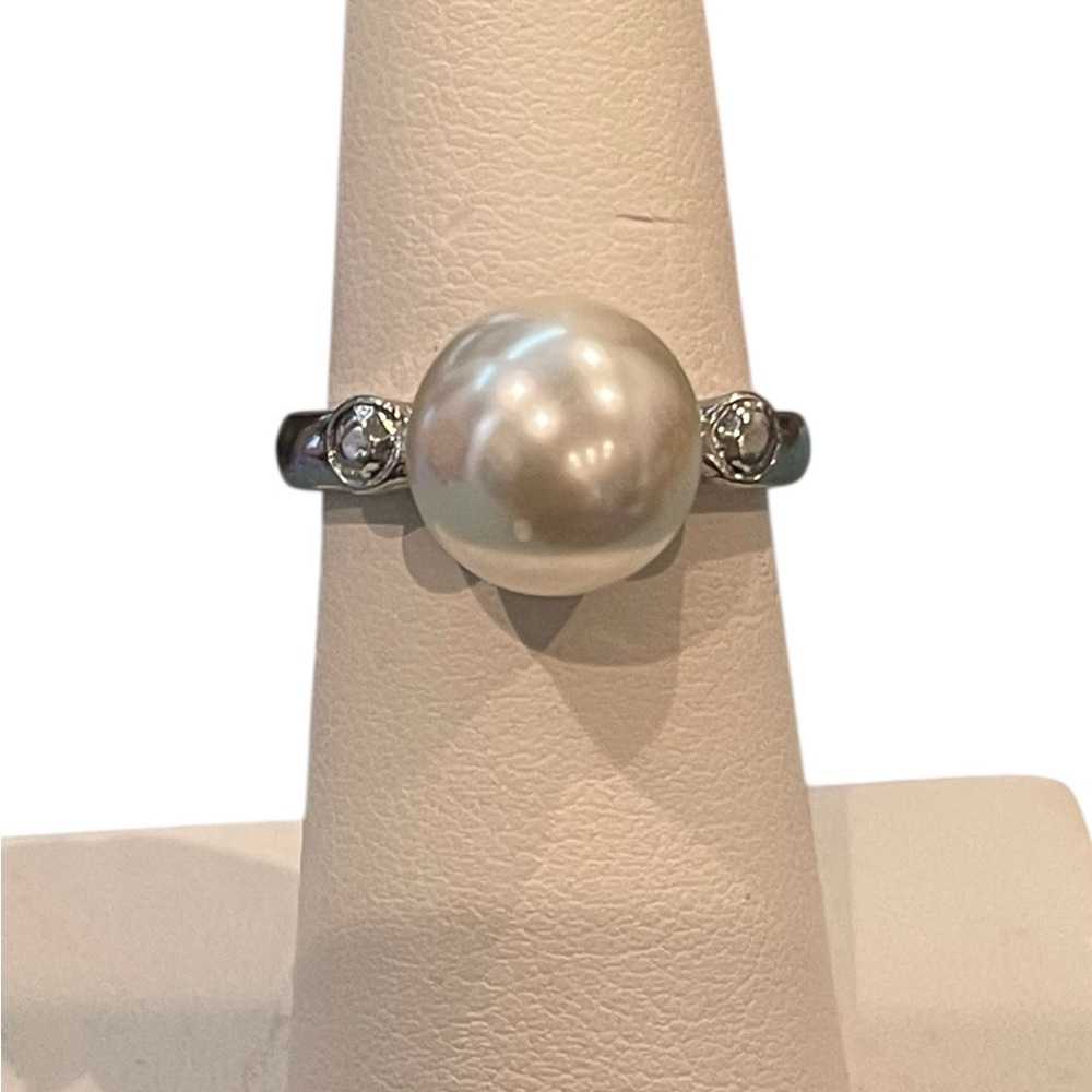 Elegant Silver Tone Faux Pearl Ring